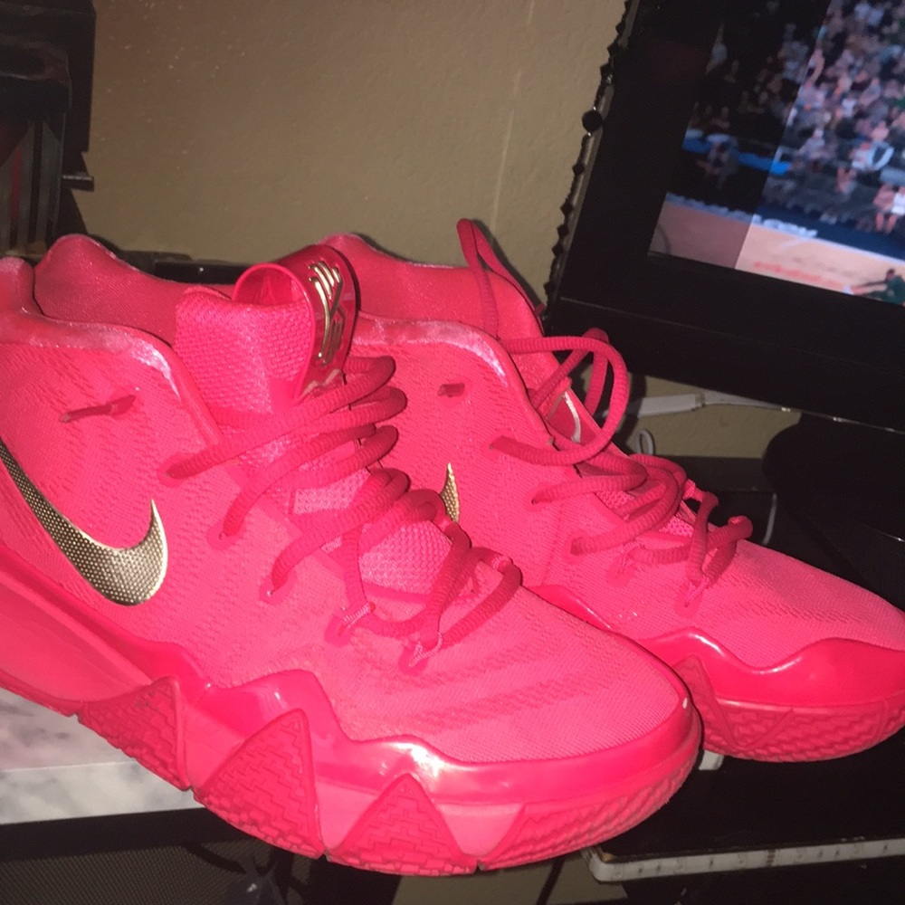 Red Carpet Kyrie Irving’s